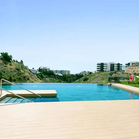 Darko ~ Great Views ~ Private Terrace Pool 푸엔히롤라