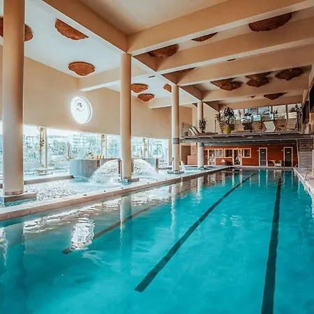 아파트 Darko ~ Great Views ~ Private Terrace Pool
